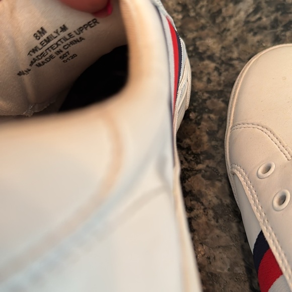 Tommy Hilfiger Classic White Sneakers with Red and Blue Stripes 8M - Picture 6 of 9